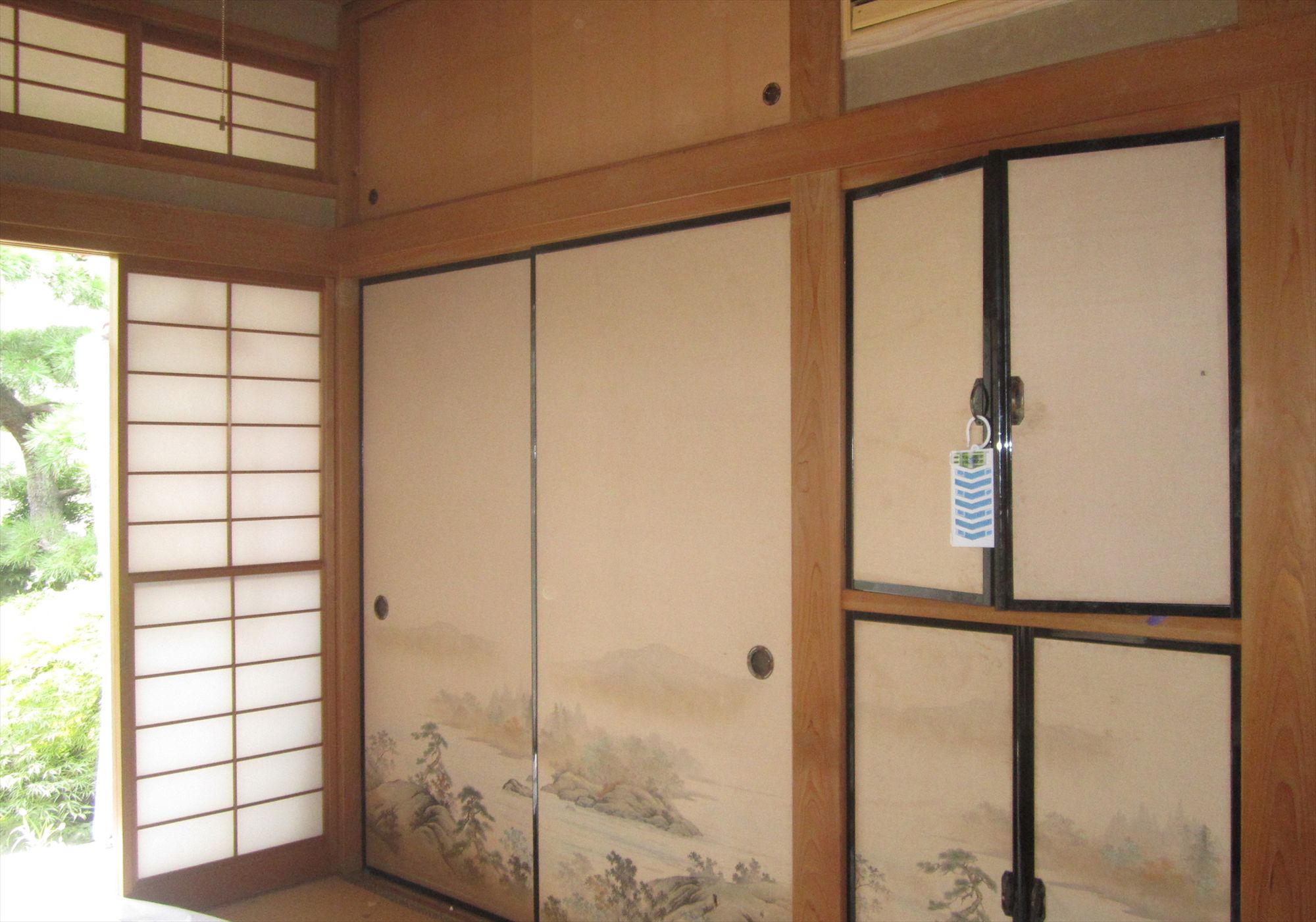 和室を洋室にリフォームする費用相場（6〜8畳の場合）