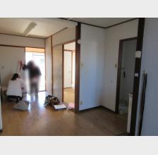 壁を撤去して優しい色合いの空間に大変身！before
