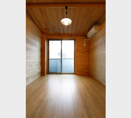 山小屋のある住まい ～世代を超えて集う～