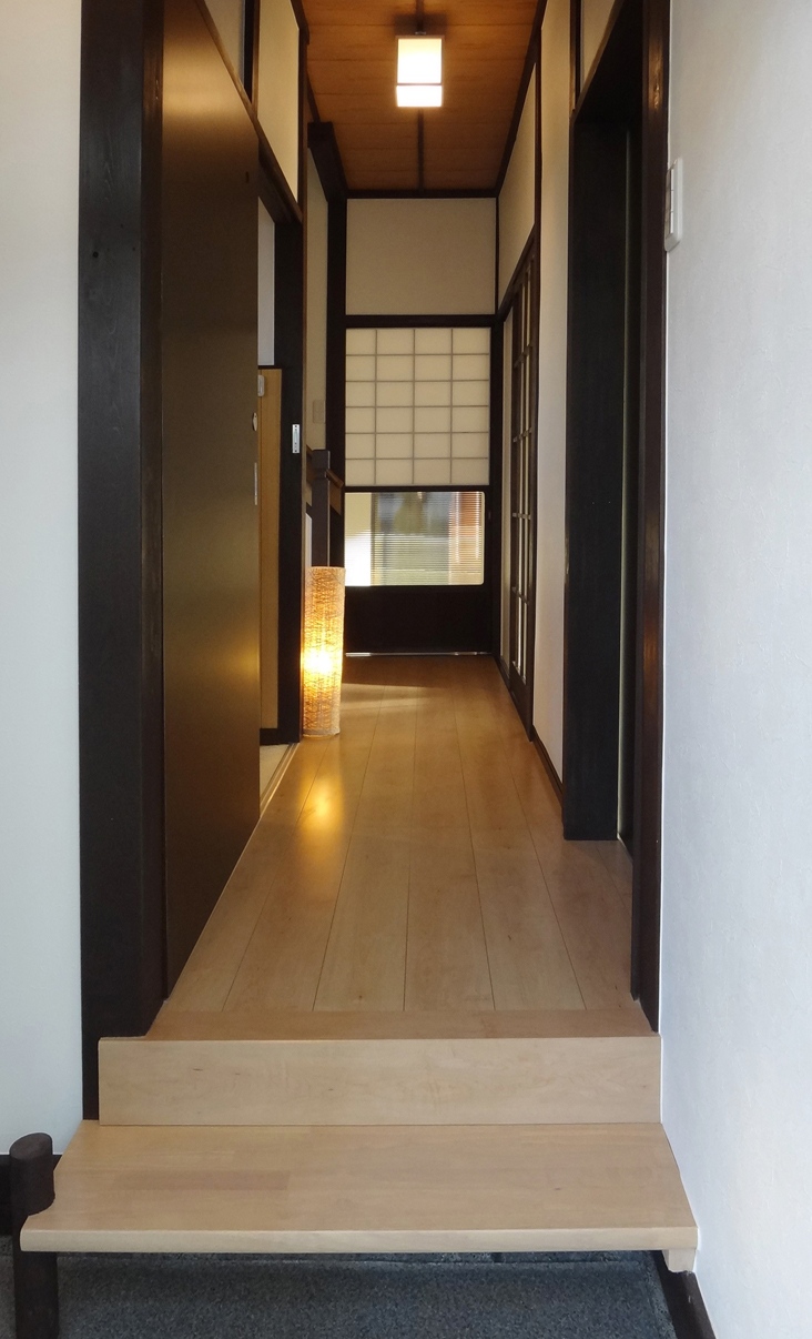 間接照明｜洗練された印象になるが暗すぎることも